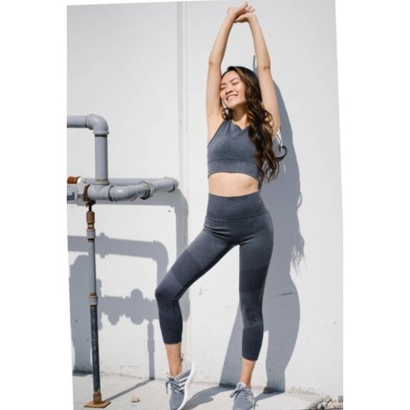Savvi Costa Athleisure Two Piece Set Womens Large Charcoal‎ Textured Activewear - Picture 1 of 8